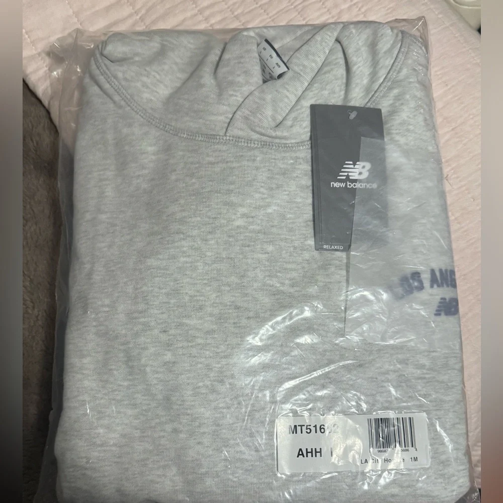 New balance LA city hoodie - Picture 3 of 4